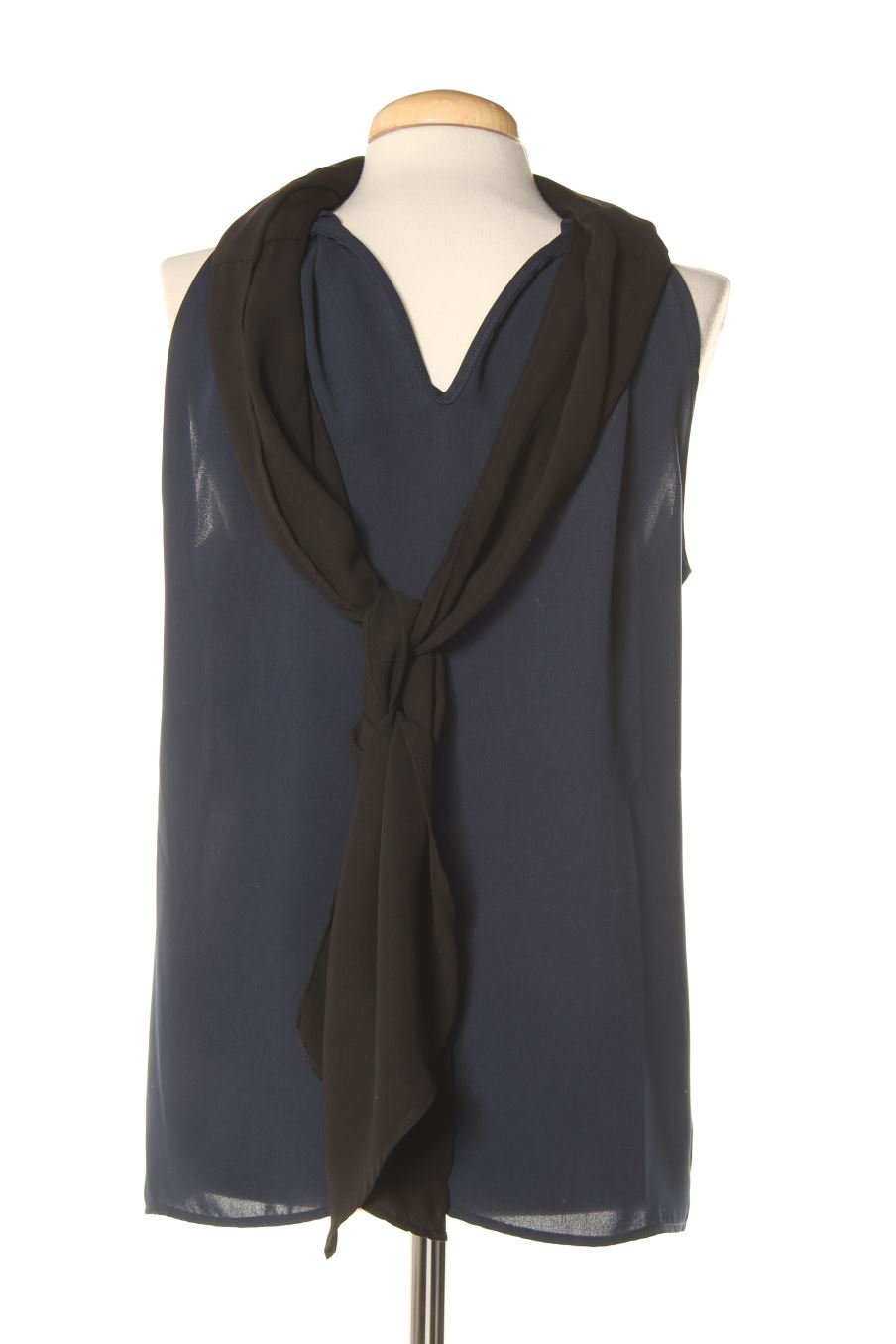 Top Mango de la taille XS, de couleur bleu marine