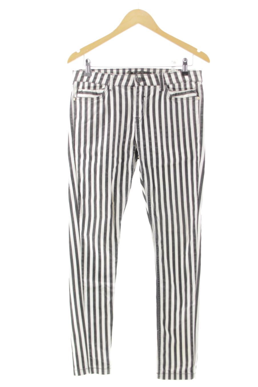 Vaqueros de Bershka de la talla 40, de color rayas de ropa vaquera