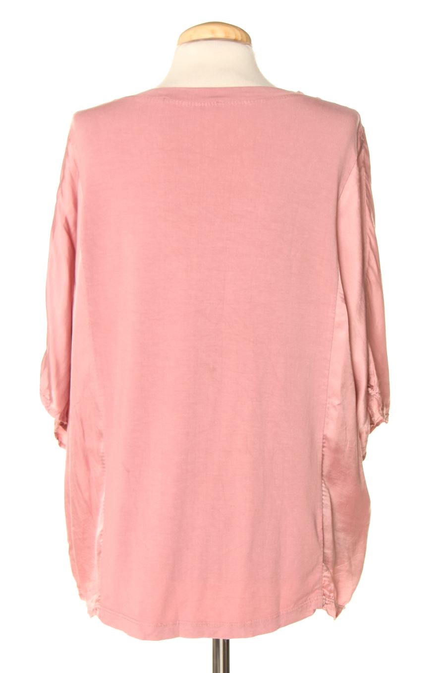 T-shirt New collection de la taille M, de couleur pourpre
