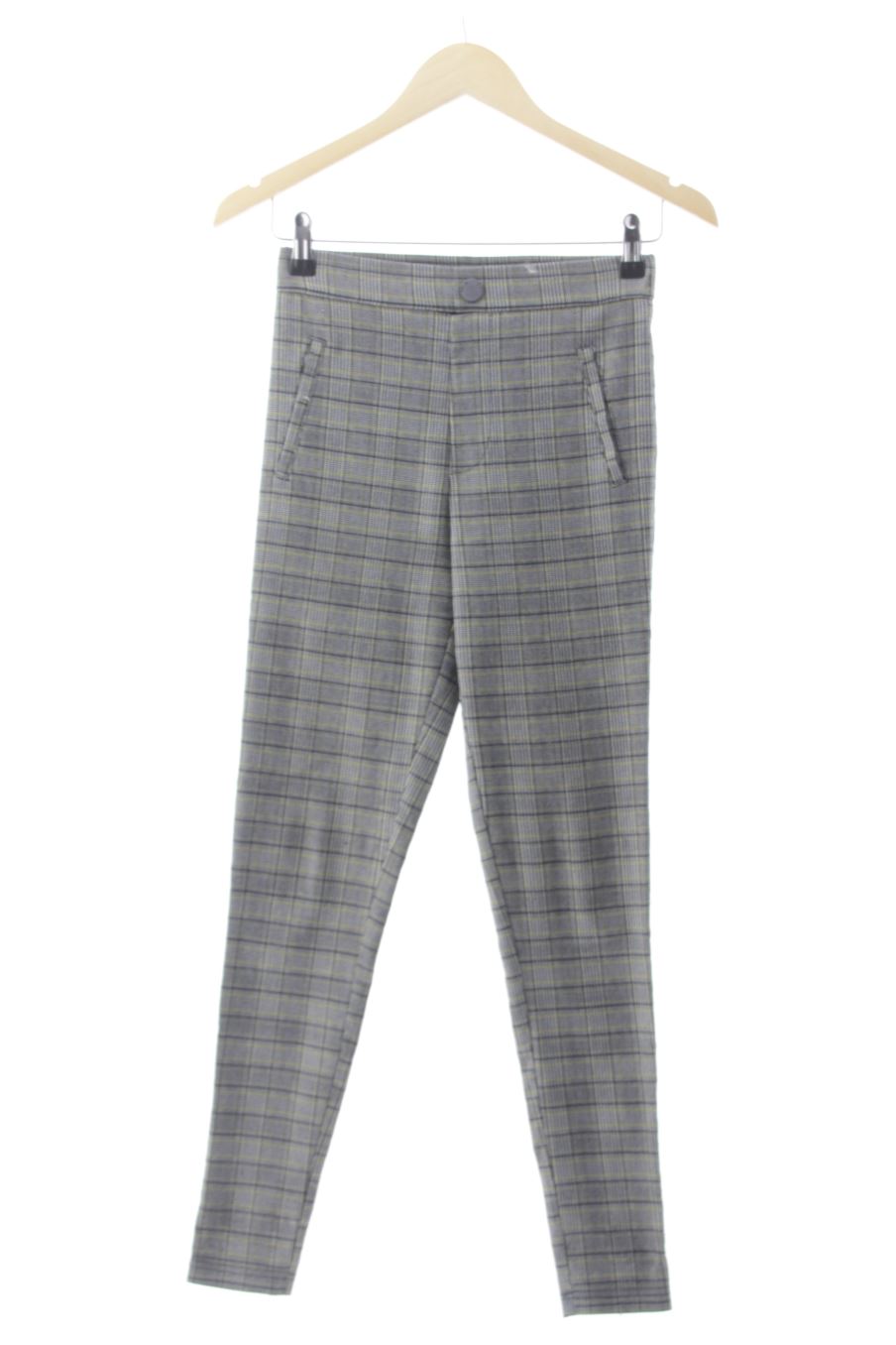 Pantalón de Zara de la talla XS, de color cuadros