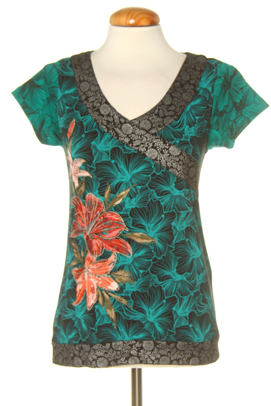 T-shirt Koroshi de la taille XS, de couleur imprimés
