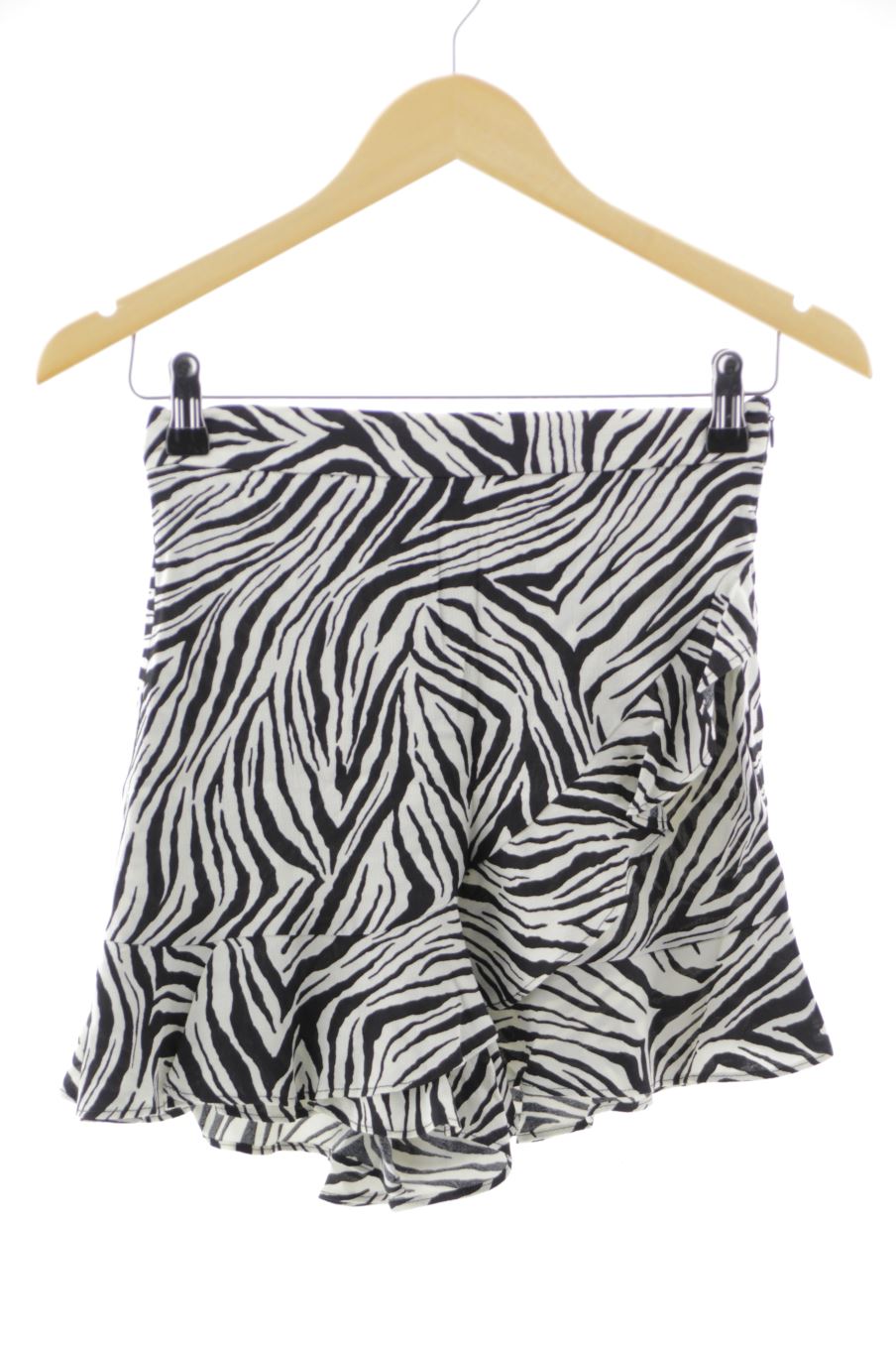 Pantalones cortos de Zara de la talla XS, de color animal print