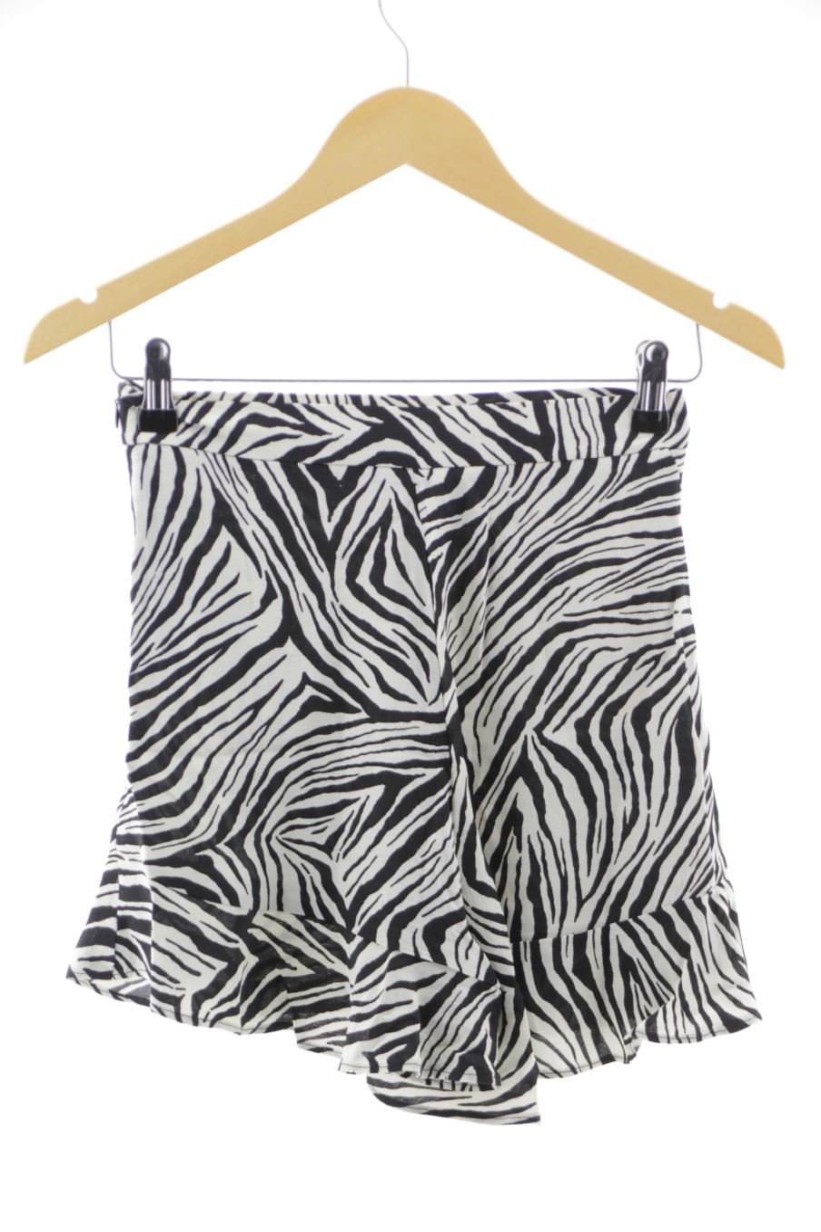 Pantalones cortos de Zara de la talla XS, de color animal print