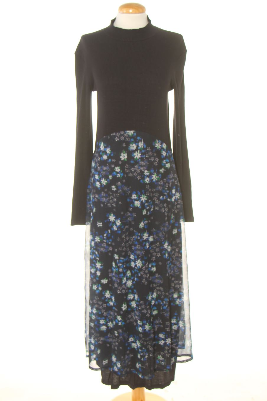 Robe casual Desigual de la taille M, de couleur fleurs