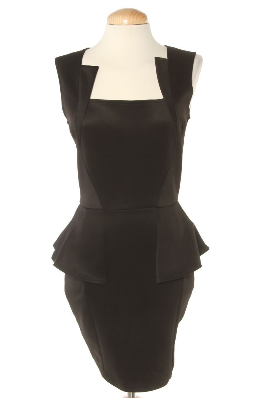 Robe casual Boohoo de la taille 36, de couleur noir