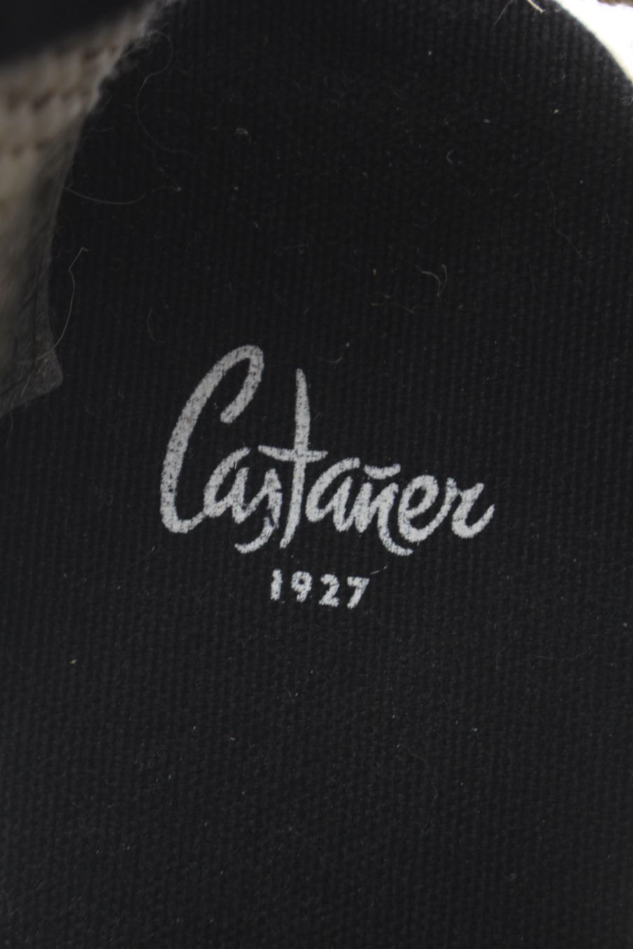 Sandalias tacon de Castañer de la talla 39, de color negro de