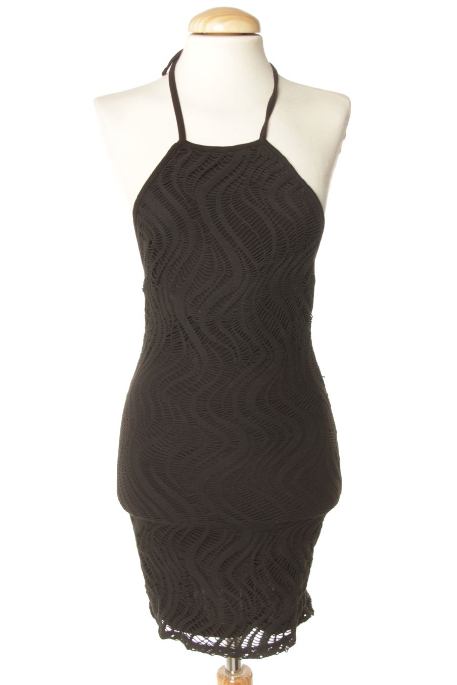 Robe casual Bershka de la taille S, de couleur noir