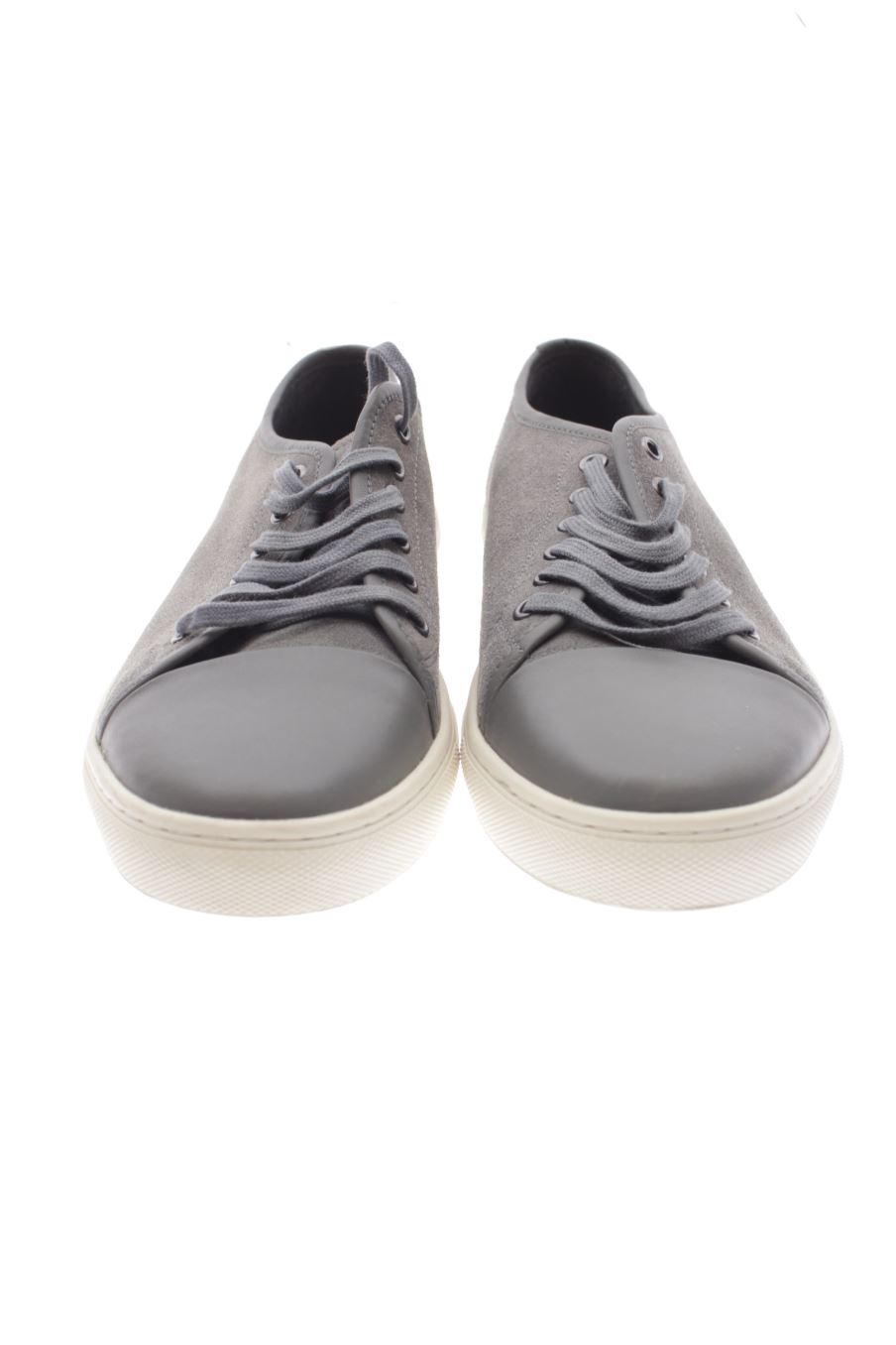 Zapatillas de Benetton de la talla 42 de segunda mano