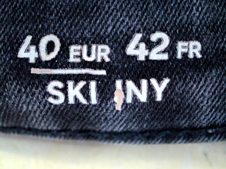 Jeans C&A de la taille 40, de couleur noir de denim