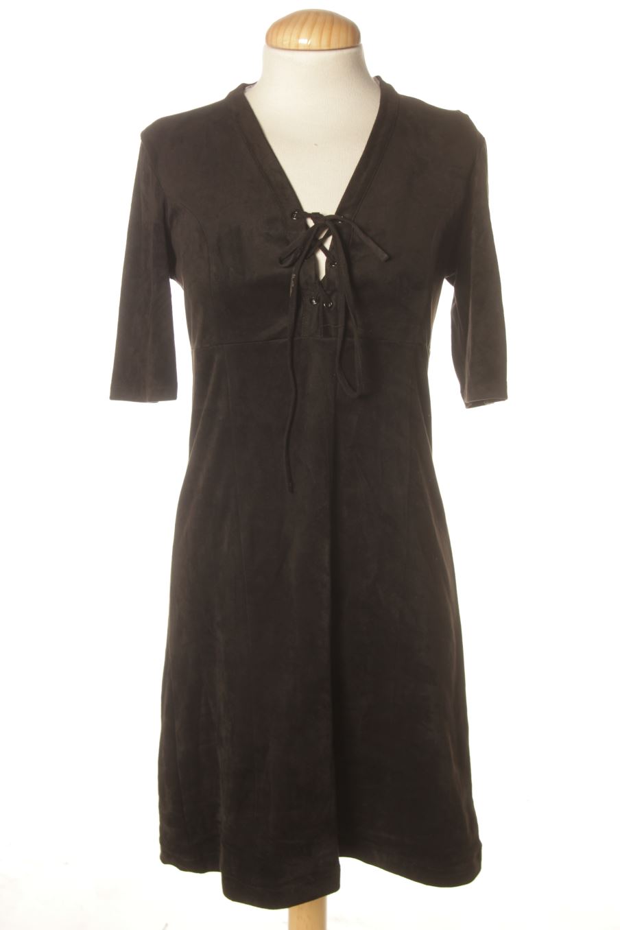 Robe casual Amichi de la taille S, de couleur noir