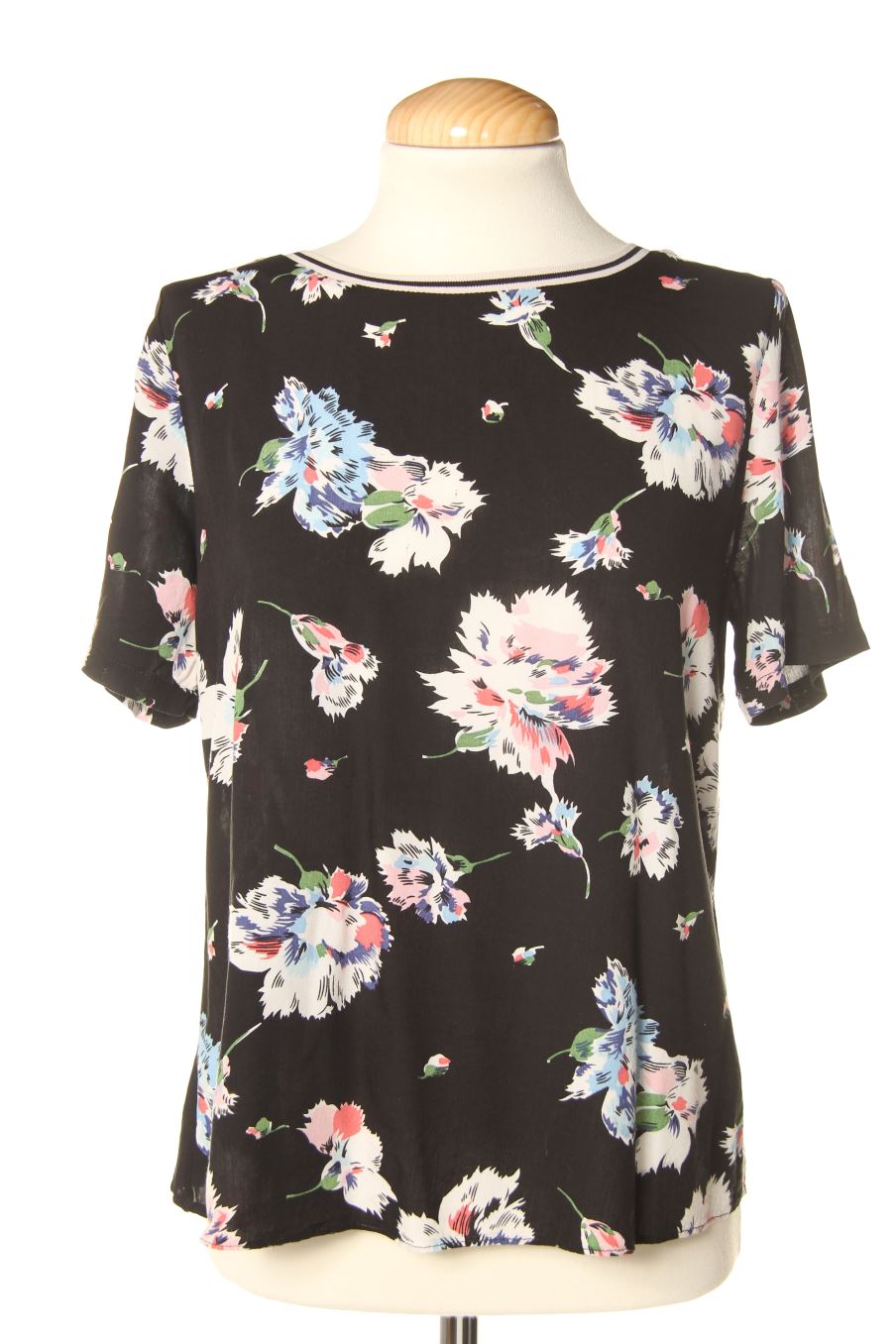 T-shirt Daphnea de la taille M, de couleur fleurs