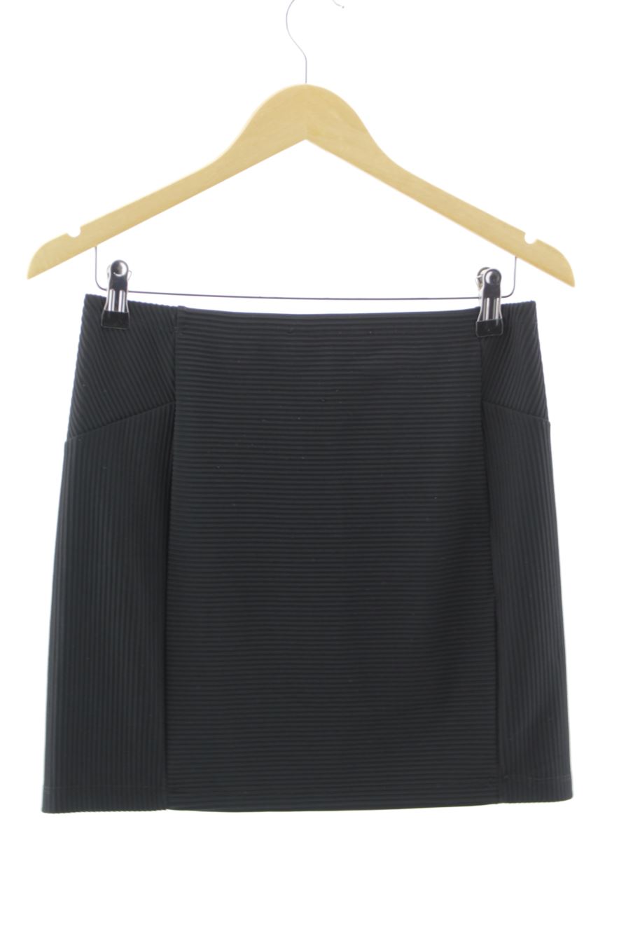 Jupe Mango de la taille M, de couleur noir