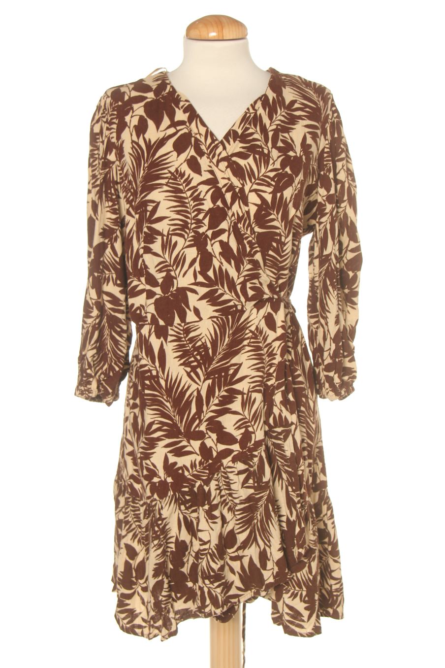 Robe casual Mango de la taille L, de couleur imprimés