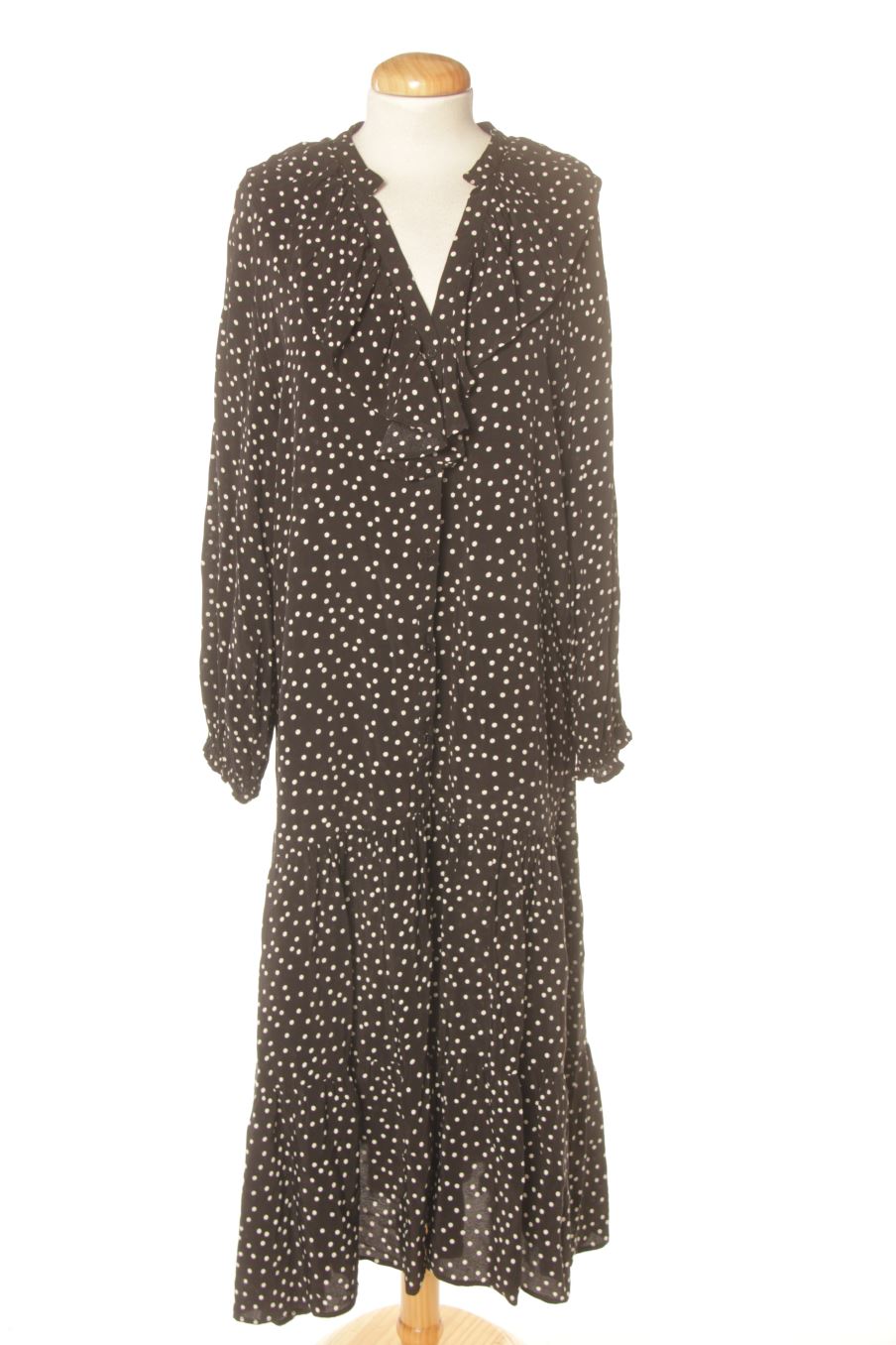 Vestido casual de Zara de la talla M, de color estampado