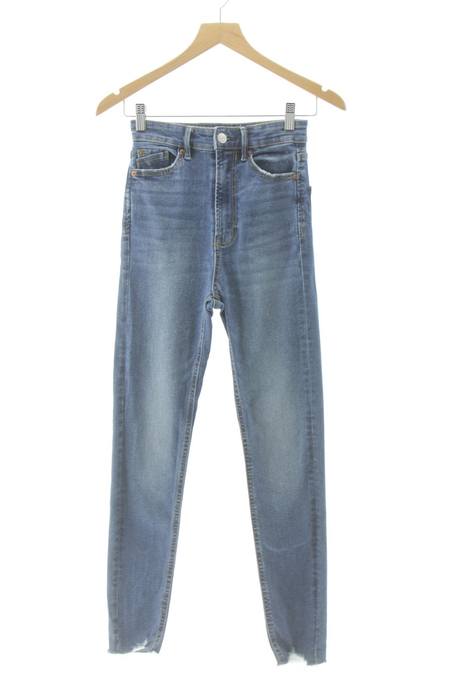 Jeans de Stradivarius de la talla 34, de color blu