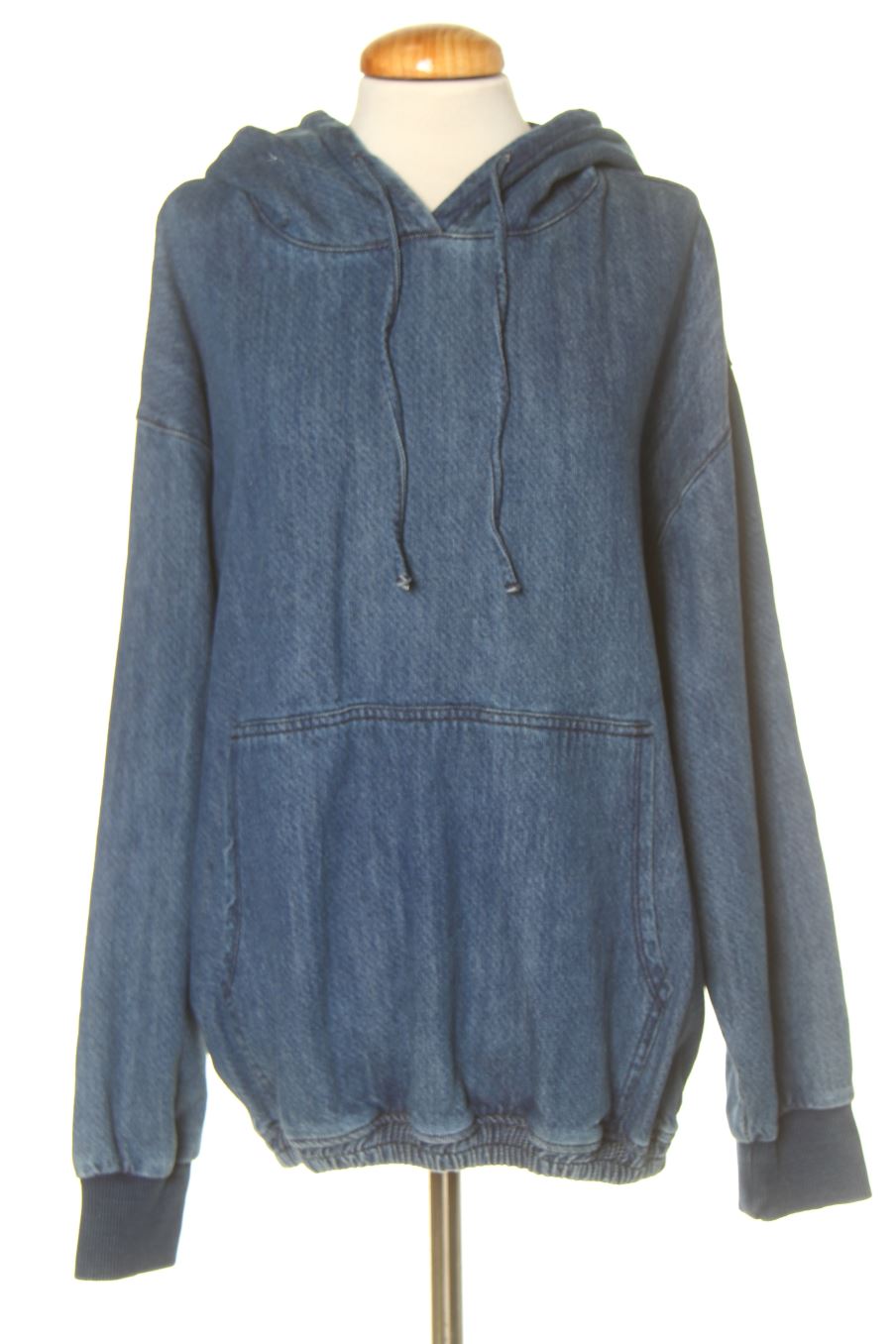 Sweat Zara de la taille M, de couleur bleu de denim