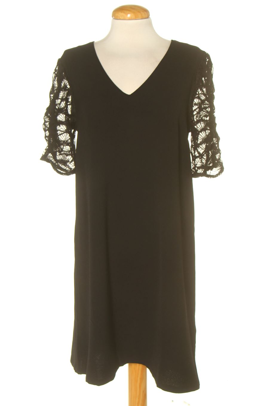 Robe casual BONOBO de la taille M, de couleur noir