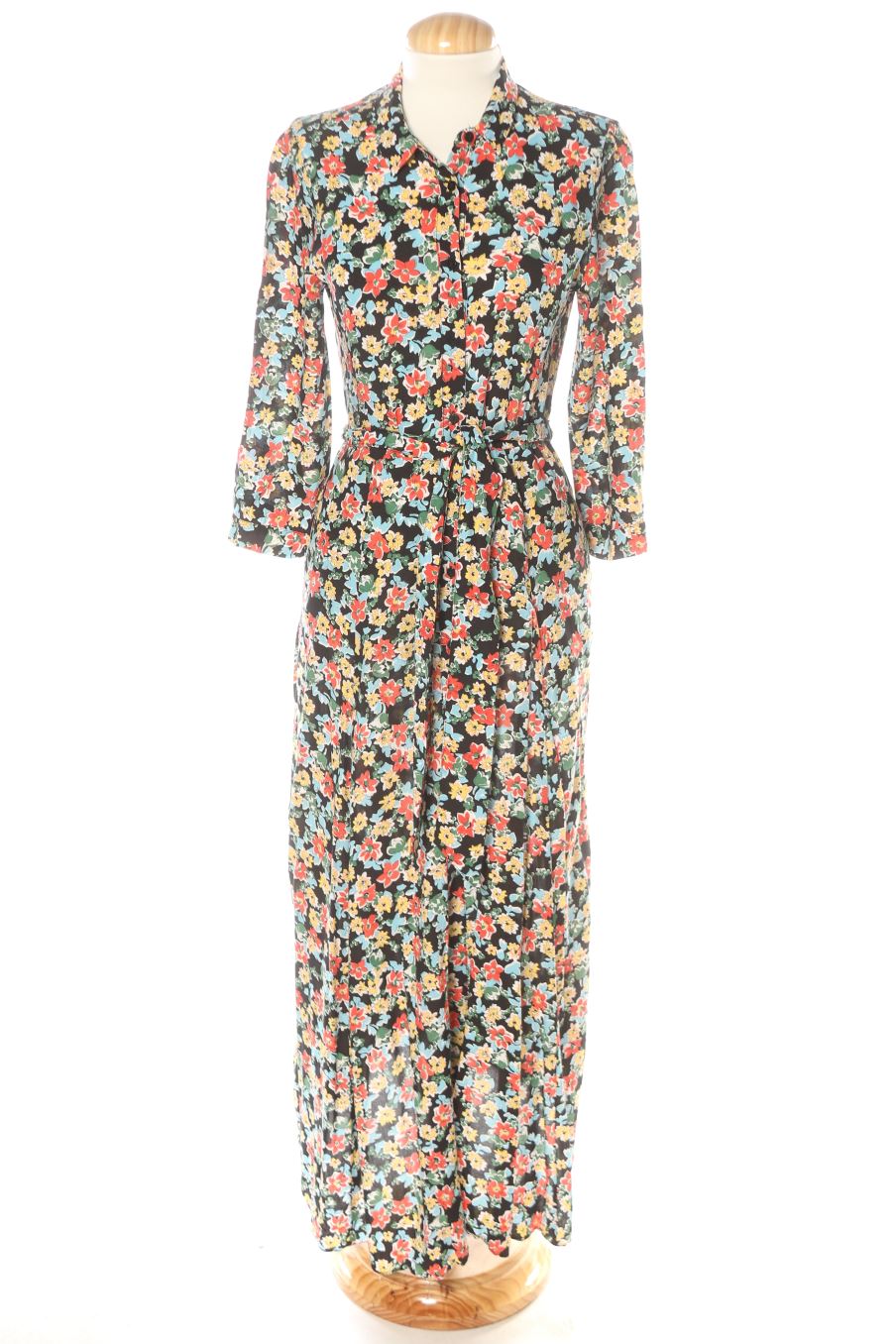 Robe casual Zara de la taille S, de couleur fleurs