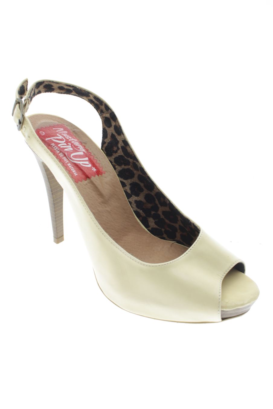 Zapatos de tacon de Mustang de la talla 39, de color beige de