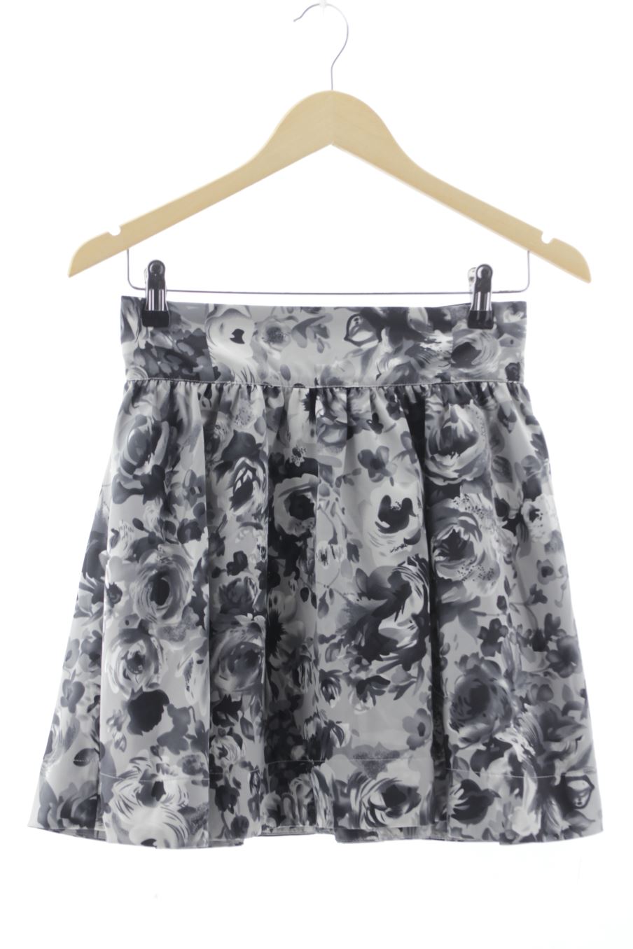 Falda de Bershka de la talla 38, de color flores
