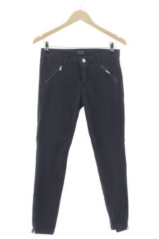 Jeans 36 Stradivarius, photo 1 sur 2