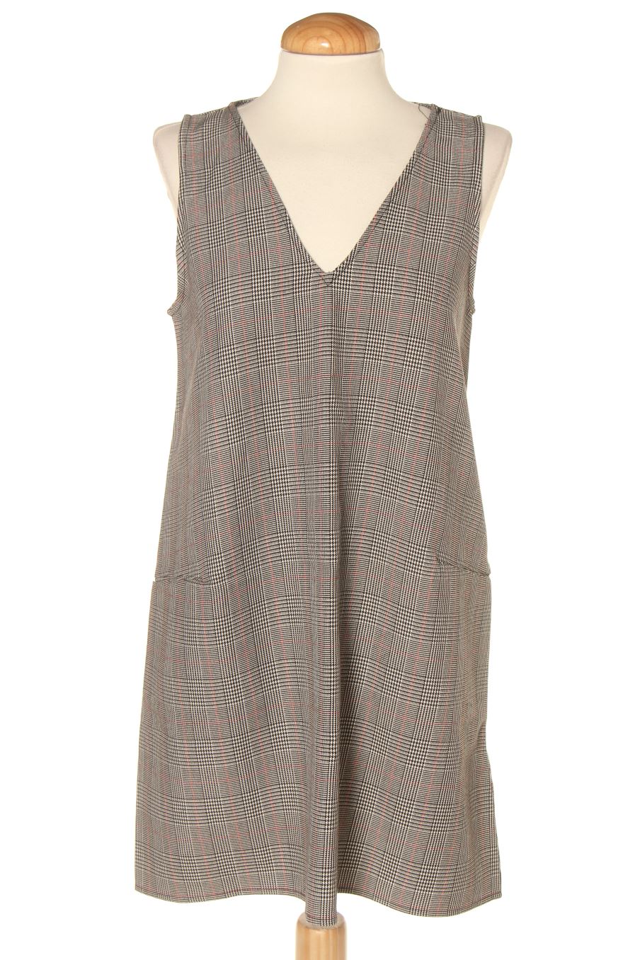 Robe casual Stradivarius de la taille S, de couleur gris