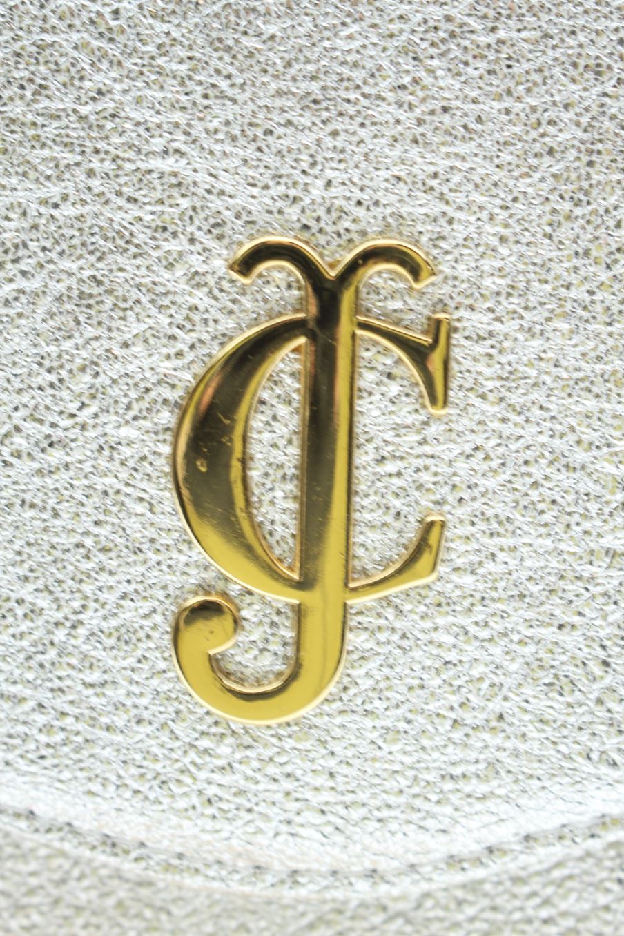 Bandolera Gris de Juicy Couture