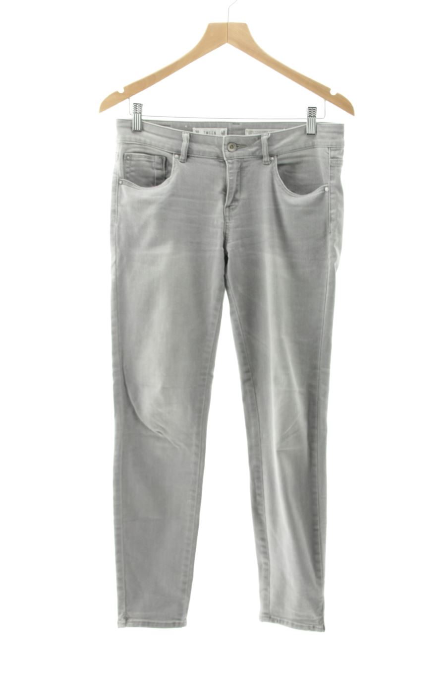 Jeans Sfera de la taille 40, de couleur gris de denim