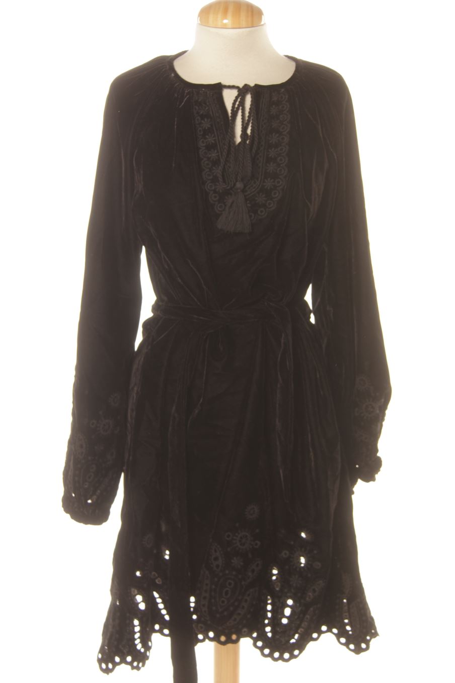 Vestito de Desigual de la talla M, de color nero