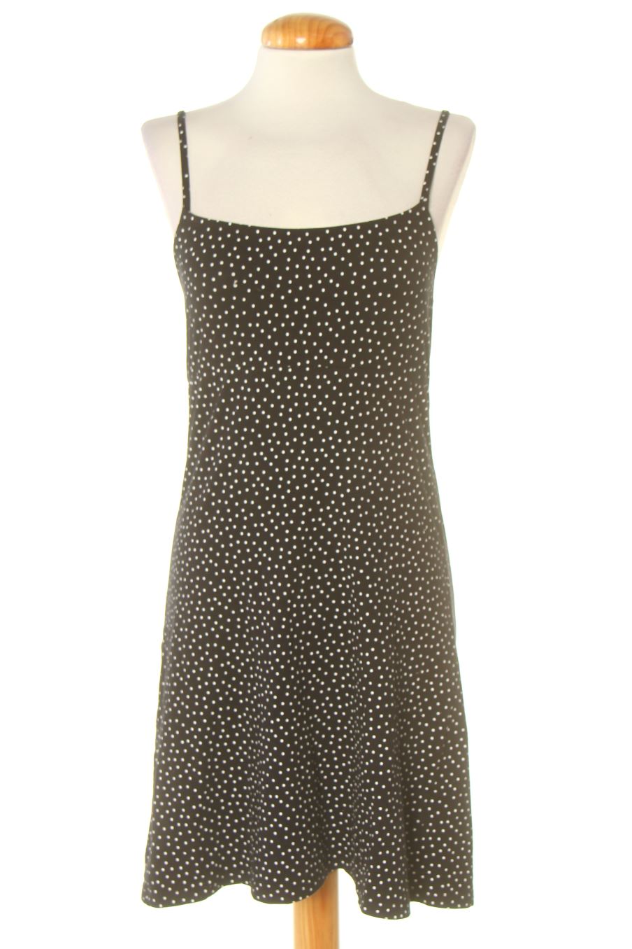 Vestido casual de H&M de la talla S, de color negro