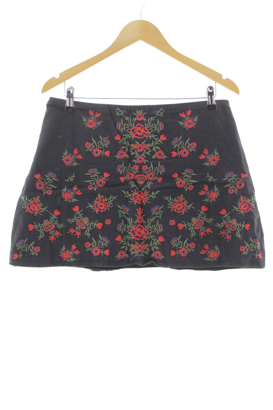 Jupe Zara de la taille L, de couleur fleurs