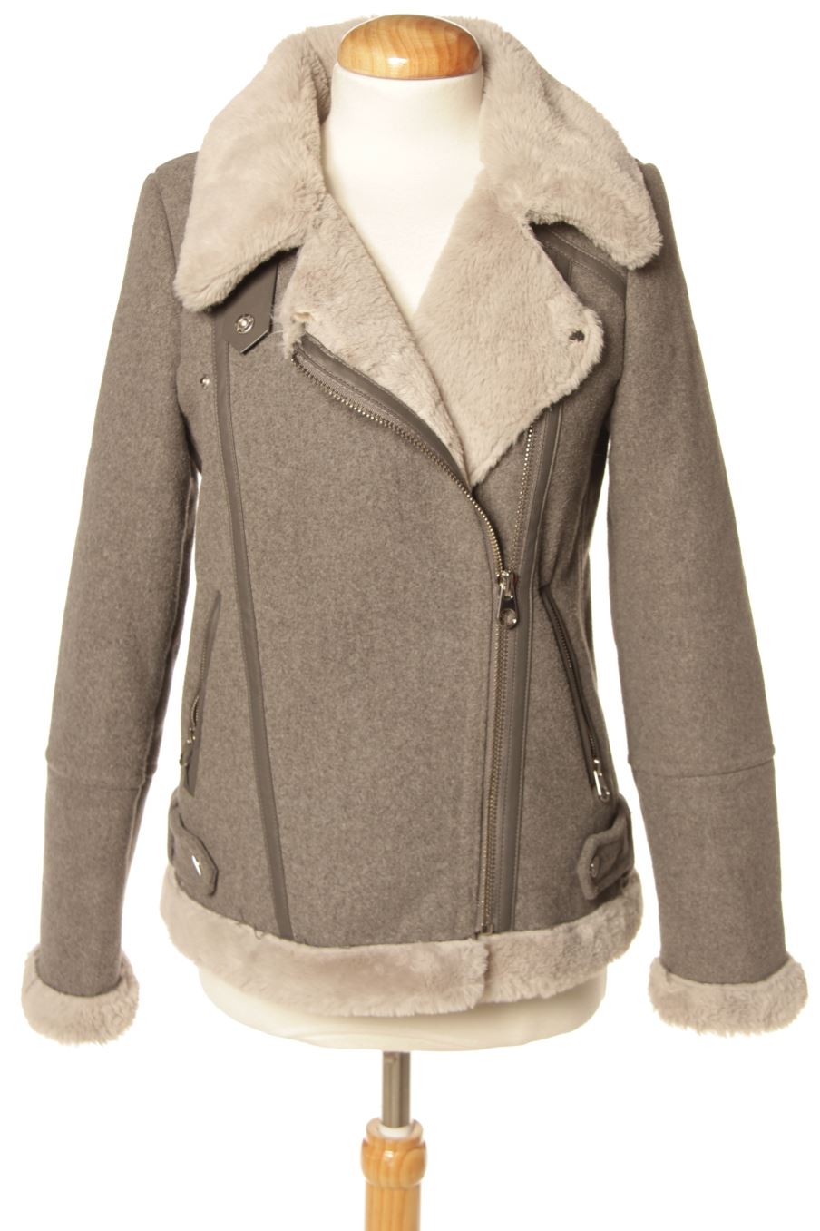 Blouson Vero moda de la taille XS, de couleur gris