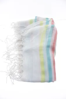 Foulards unique Stradivarius, photo 1 sur 2