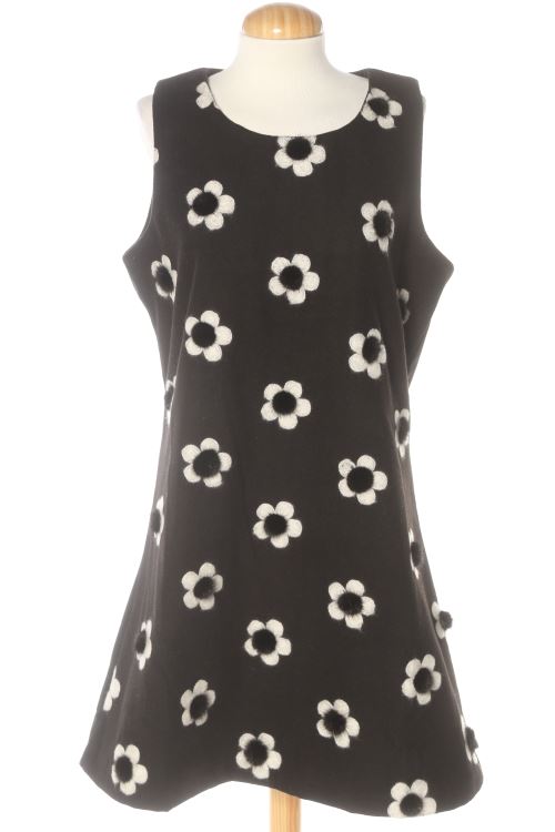 Einfaches Kleid