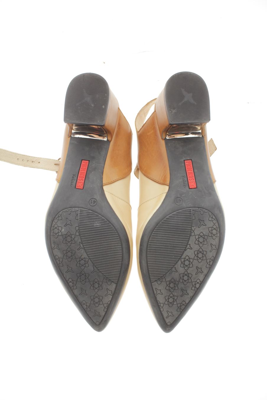 Zapatos de tacon de Pikolinos de la talla 41, de color beige de