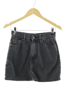 Gonna S Pull & Bear, foto 1 di 2
