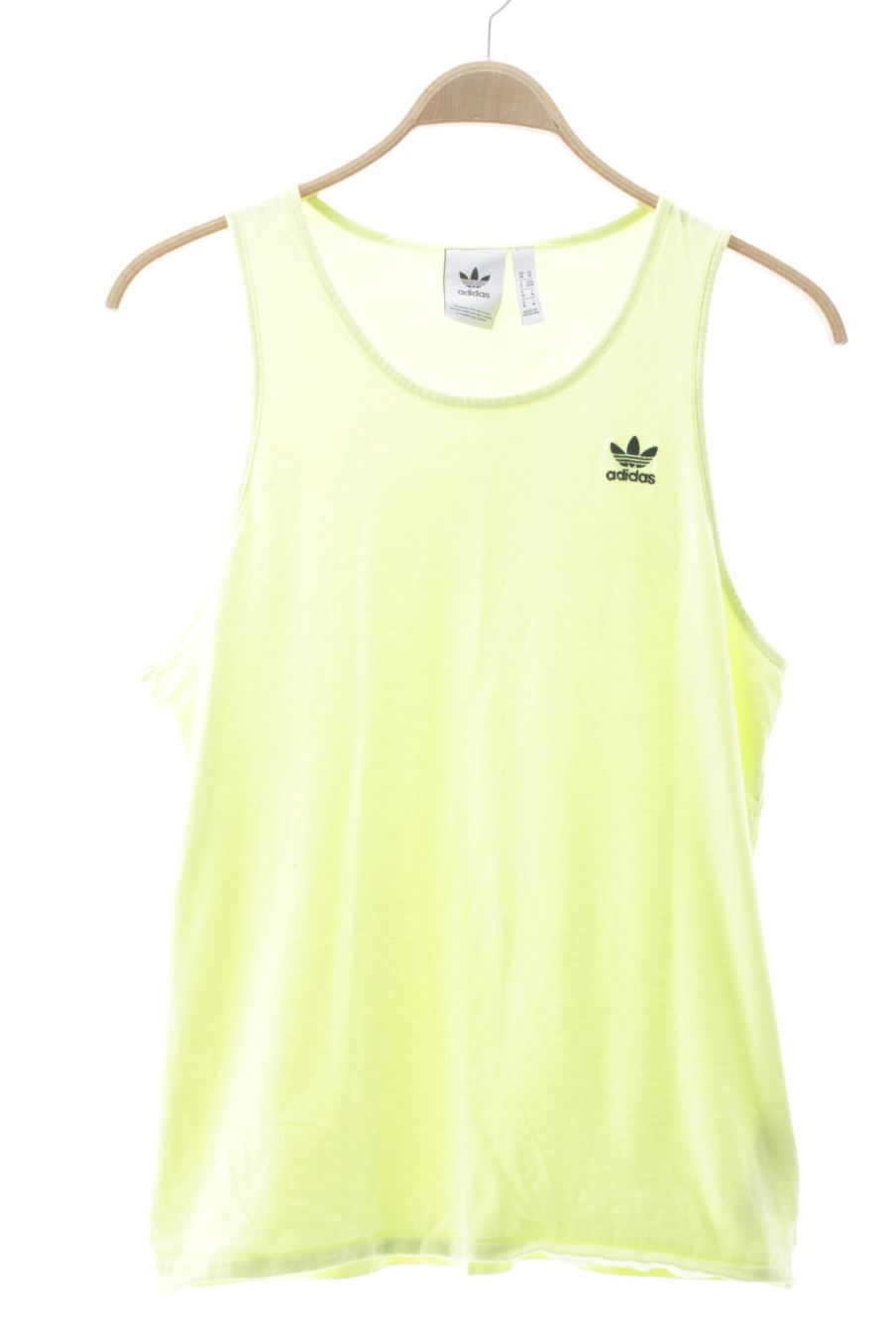 Camiseta deportiva de Adidas de la talla M