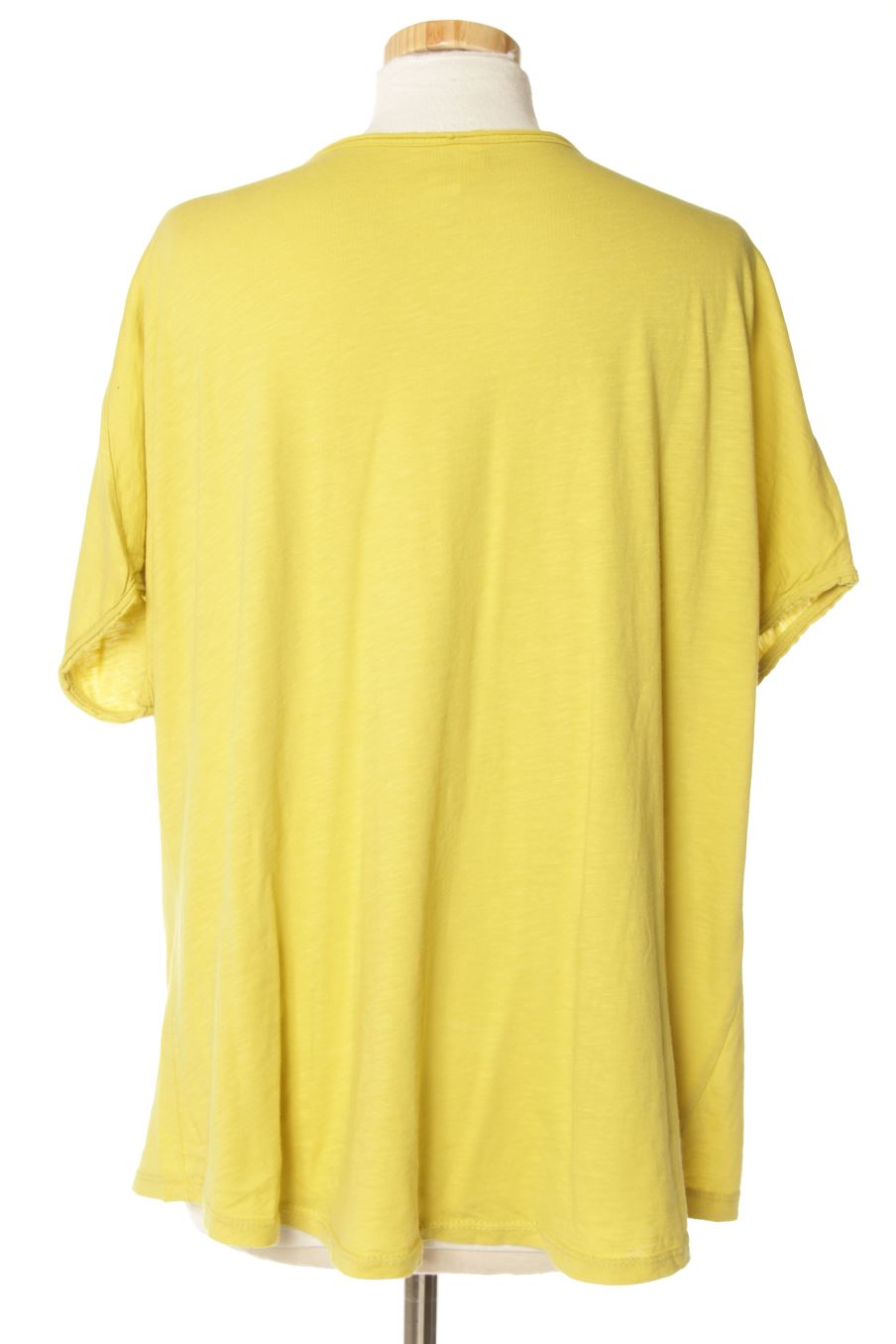 T-shirt New collection de la taille M, de couleur vert