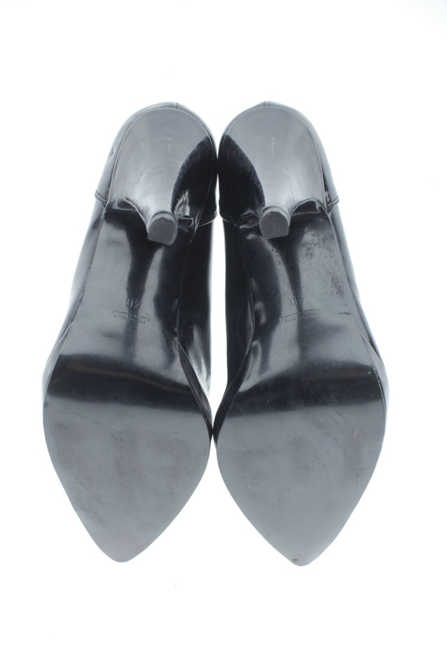Zapatos de tacon de Stradivarius de la talla 40, de color negro de
