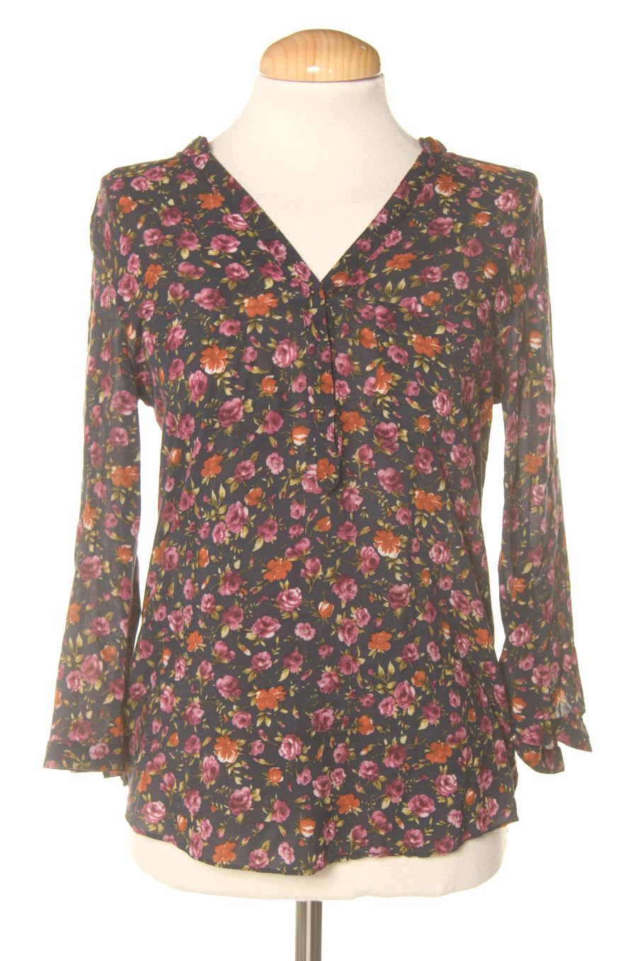 Blouse à manches longues Zara de la taille S, de couleur fleurs