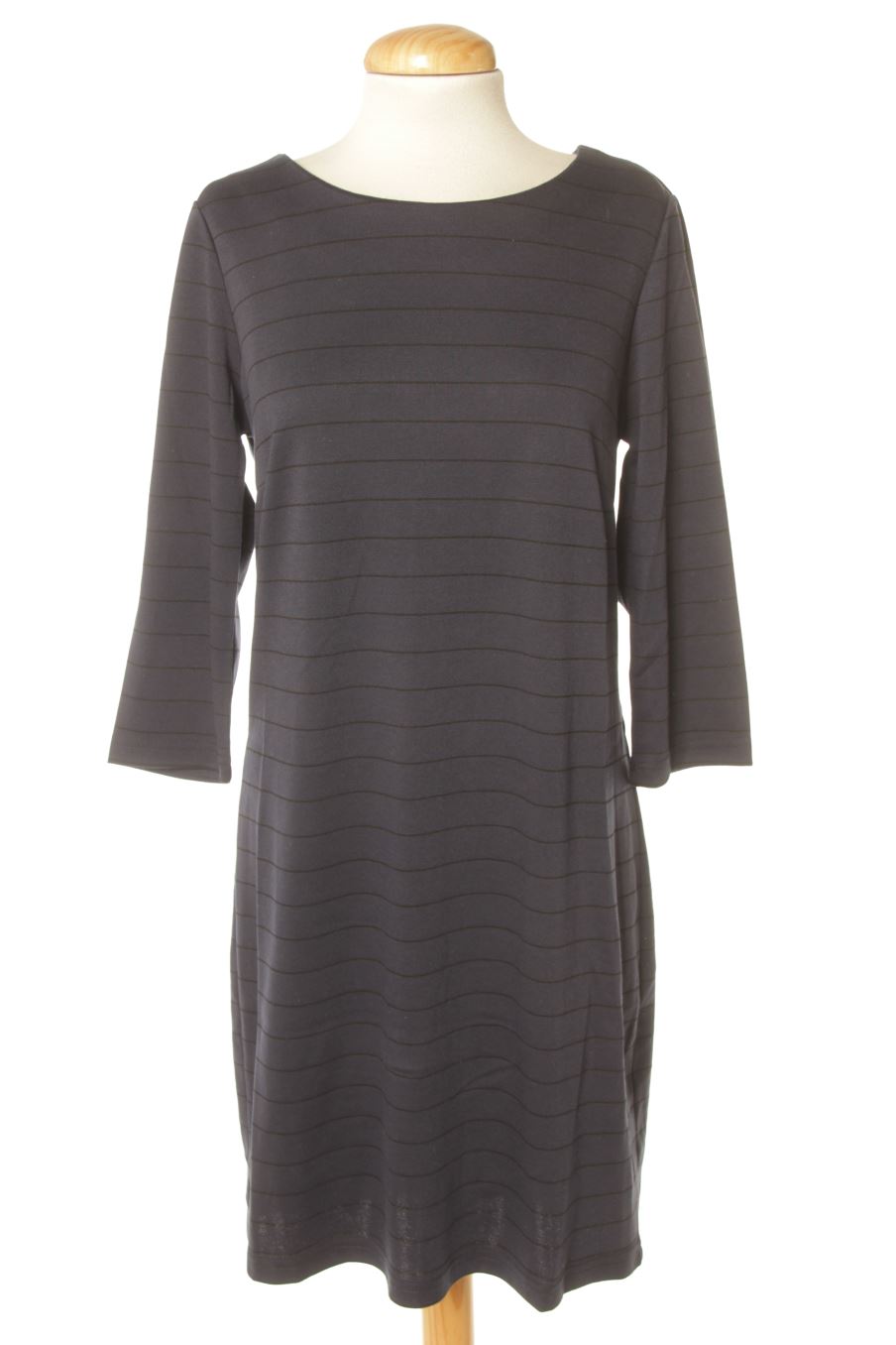 Robe casual Vila de la taille M, de couleur rayures