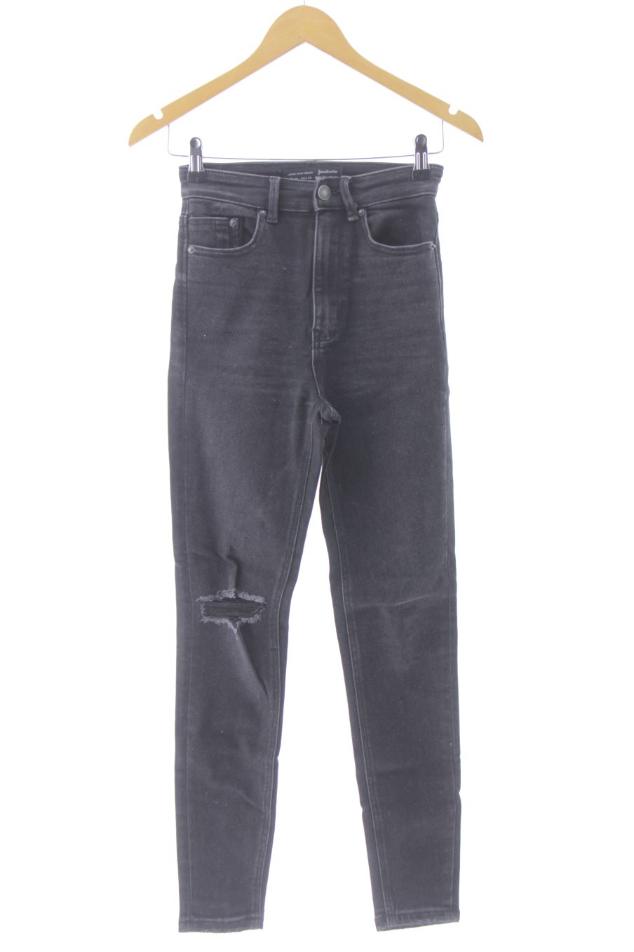 Jeans Stradivarius de la taille 32, de couleur noir de denim