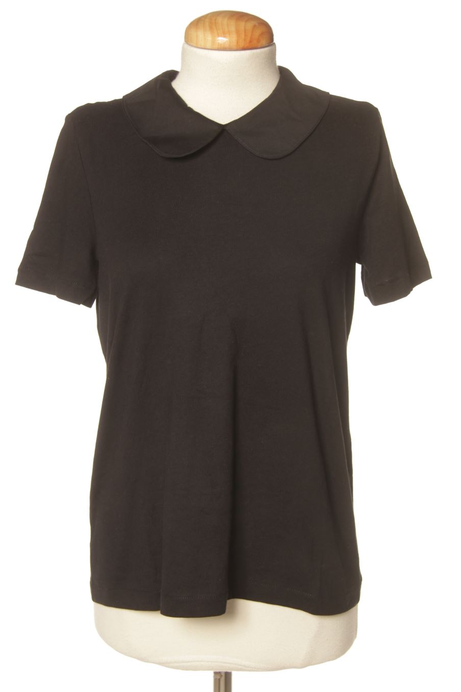 T-shirt Zara de la taille S, de couleur noir