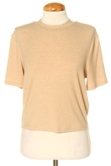 T-shirt L Only
