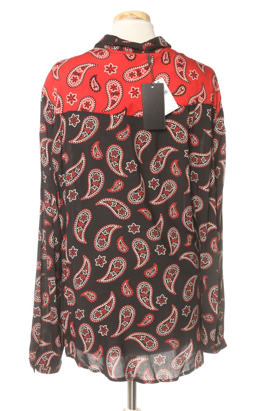 Chemise OCTOBER de la taille XL, de couleur imprimés