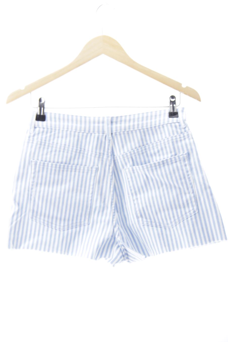 Shorts H&M de la taille 38, de couleur rayures de denim