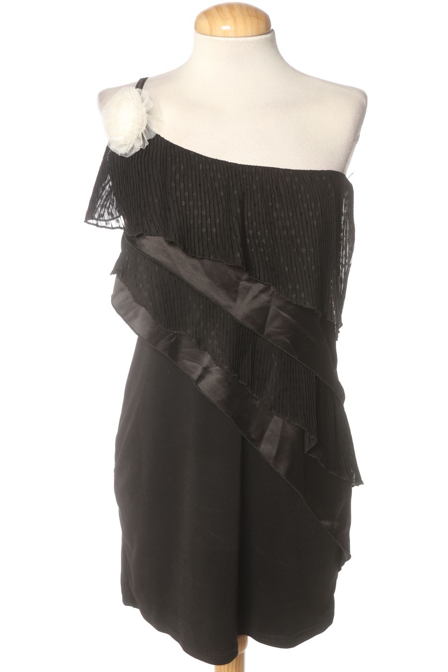 Robe Valuta de la taille M, de couleur noir