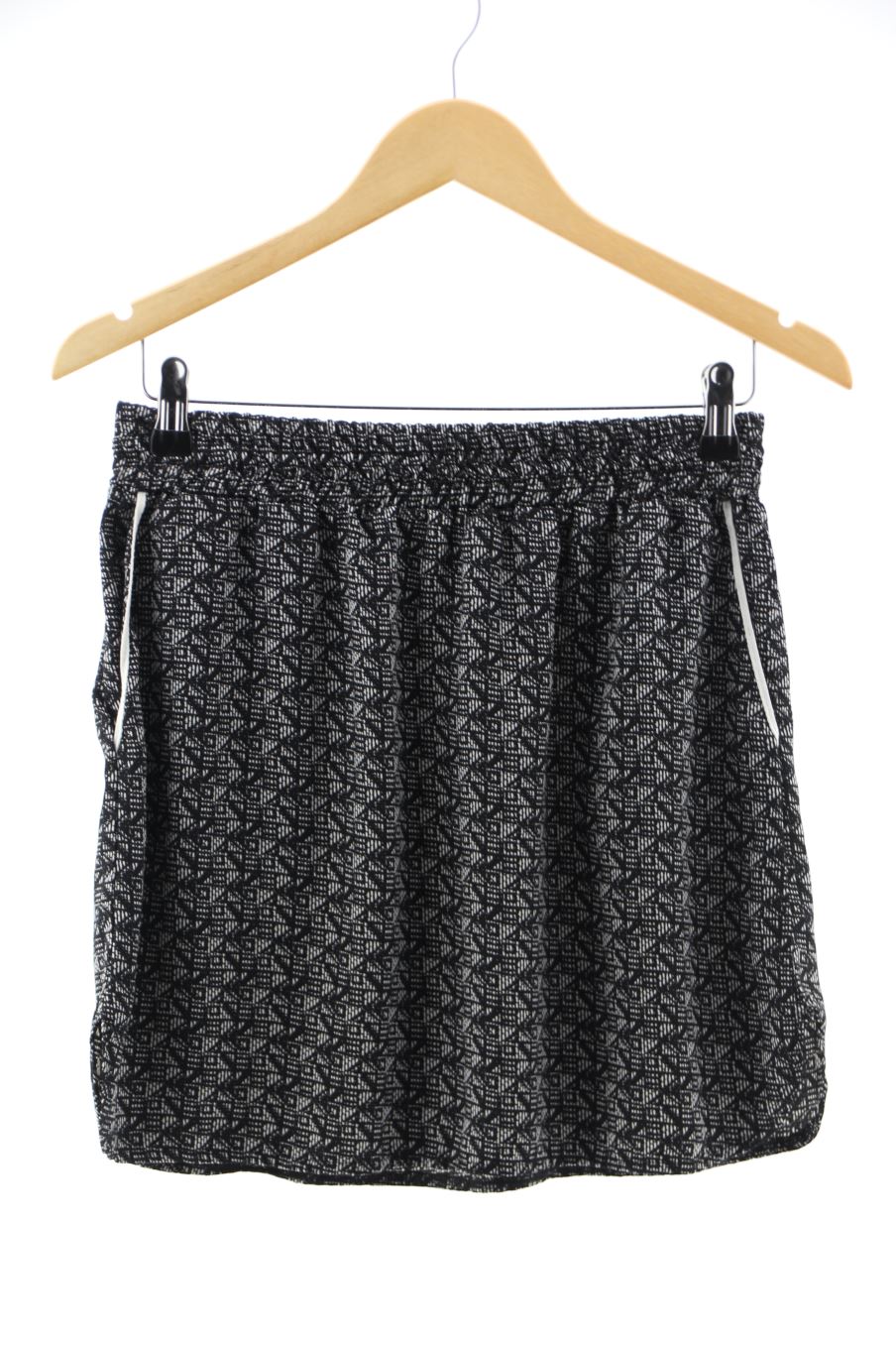 Aufwändiger Rock von BONOBO Größe 40, Farbe Schwarz, für