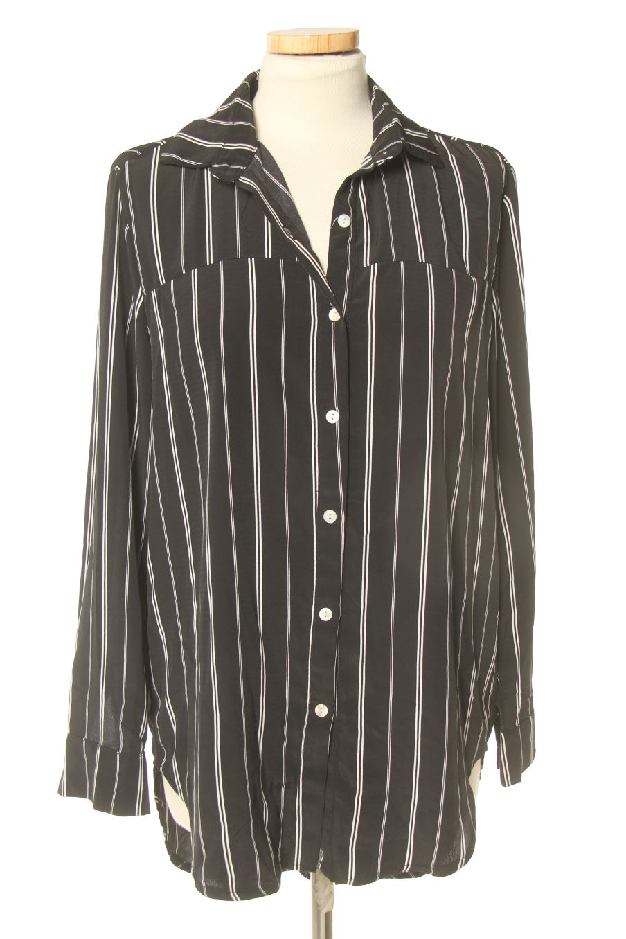 Chemise JCL de la taille M, de couleur rayures