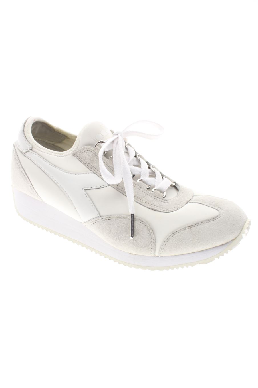 Deportivos de Diadora de la talla 40, de color blanco de